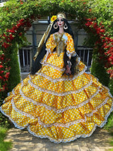 Load image into Gallery viewer, Gipsy  doll,Muñeca Gitana  ,Porcelain doll