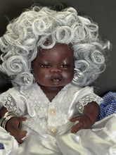 Load image into Gallery viewer, Francisca ,Madre Agua ,Muñeca Espiritual