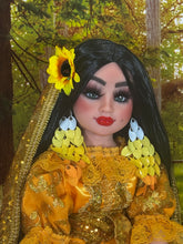 Load image into Gallery viewer, Gipsy doll,Muñeca Gitana ,Muñeca Espiritual