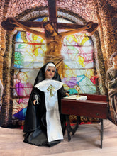 Load image into Gallery viewer, Monja ,Nun doll,Porcelain ,Muñeca espiritual