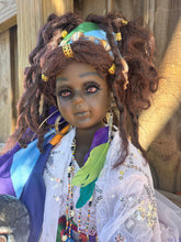 Load image into Gallery viewer, Francisca Doll,Centella ,Muñeca Espiritual