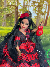 Load image into Gallery viewer, Gipsy ,doll,Gitana ,española ,Flamenco