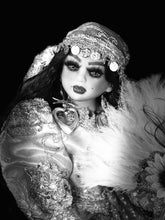 Load image into Gallery viewer, Gipsy  doll,Muñeca Gitana Exclusiva