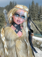 Load image into Gallery viewer, Guerrera Vikinga ,Doll,Muñeca Mediana