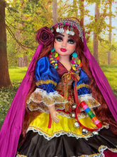 Load image into Gallery viewer, Gipsy doll,Muñeca Gitana ,Muñeca Espiritual