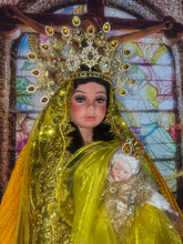 Load image into Gallery viewer, Virgen de la Caridad en Muñeca