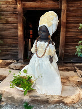 Load image into Gallery viewer, African Doll,Muñeca Espiritual, Mama Francisca 18 “