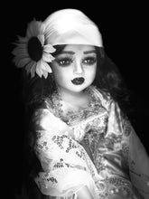 Load image into Gallery viewer, Gipsy doll,Muñeca  Gitana