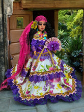 Load image into Gallery viewer, Gipsy doll,Gitana/Muñeca Mediana