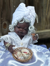 Load image into Gallery viewer, Francisca ,Madre Agua ,Muñeca Espiritual