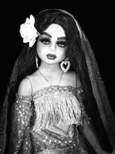 Load image into Gallery viewer, Gipsy doll,Muñeca Gitana Exclusiva