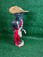 Load image into Gallery viewer, Francisco Siete Rayos,Muñeco Espiritual/Madera