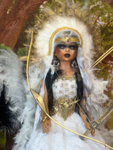 Load image into Gallery viewer, Khan ( Guerrera )doll/Muñeca Espiritual