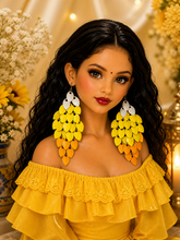 Load image into Gallery viewer, Set de Aretes  /Zarcillos /para muñeca/Estilo Gitana )