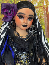 Load image into Gallery viewer, Gipsy doll,Gitana Bruja Hechicera