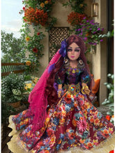 Load image into Gallery viewer, Gipsy doll,Gitana/Muñeca Mediana