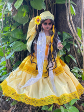 Load image into Gallery viewer, Oshun doll,Mamashola,Muñeca Espiritual