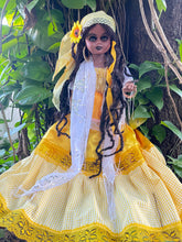 Load image into Gallery viewer, Oshun doll,Mamashola,Muñeca Espiritual